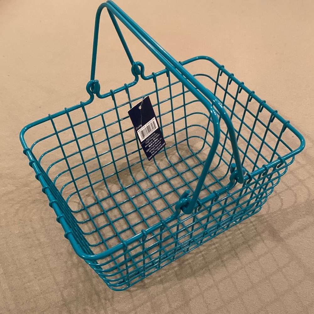 NEW NWT Teal Blue Metal Wire Storage Carry Carrying Caddy Handles